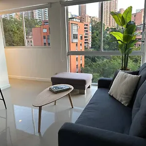 Lujoso Apto En El Poblado-panorámica De La Ciudad! 1305 Medellín